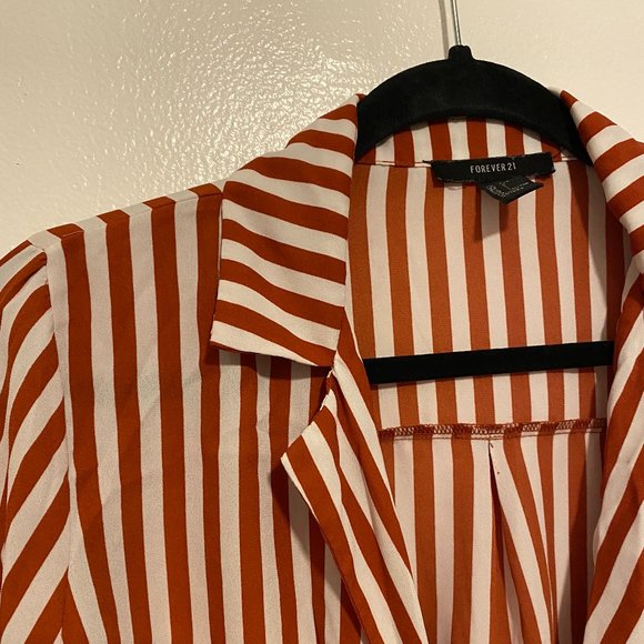 Crop Longsleeve Striped Shirt - Picture 5 of 6